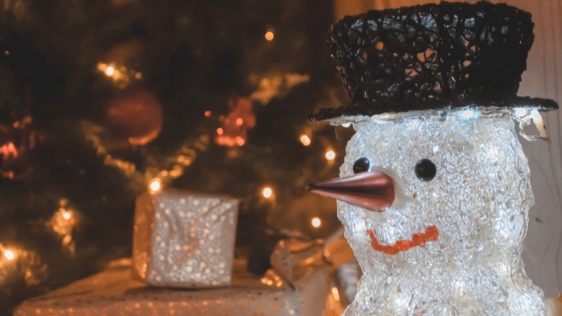 snowman topiary lighted decor